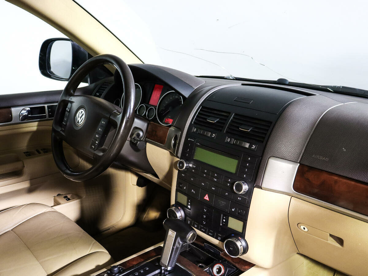 Volkswagen Touareg, 2010