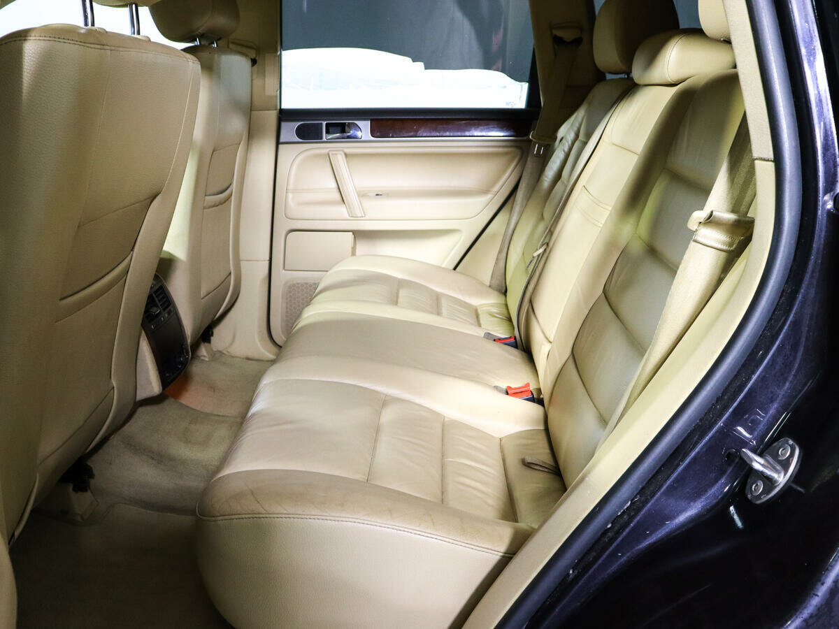 Volkswagen Touareg, 2010