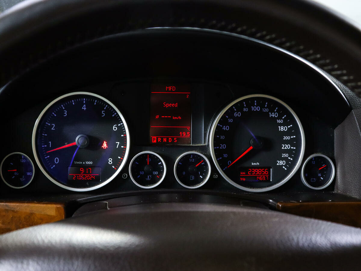 Volkswagen Touareg, 2010