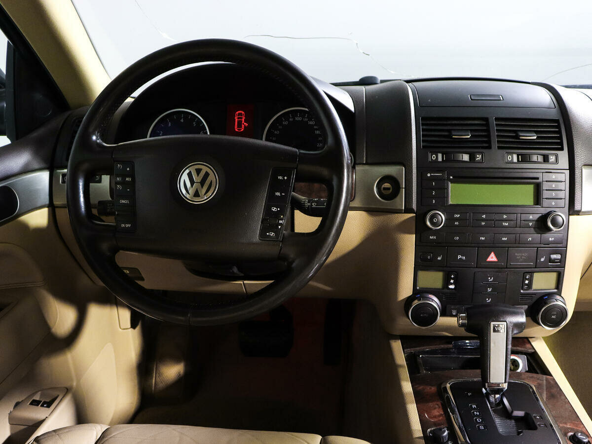 Volkswagen Touareg, 2010