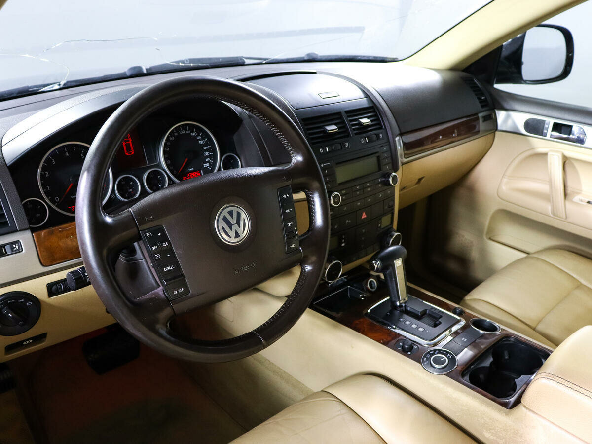 Volkswagen Touareg, 2010