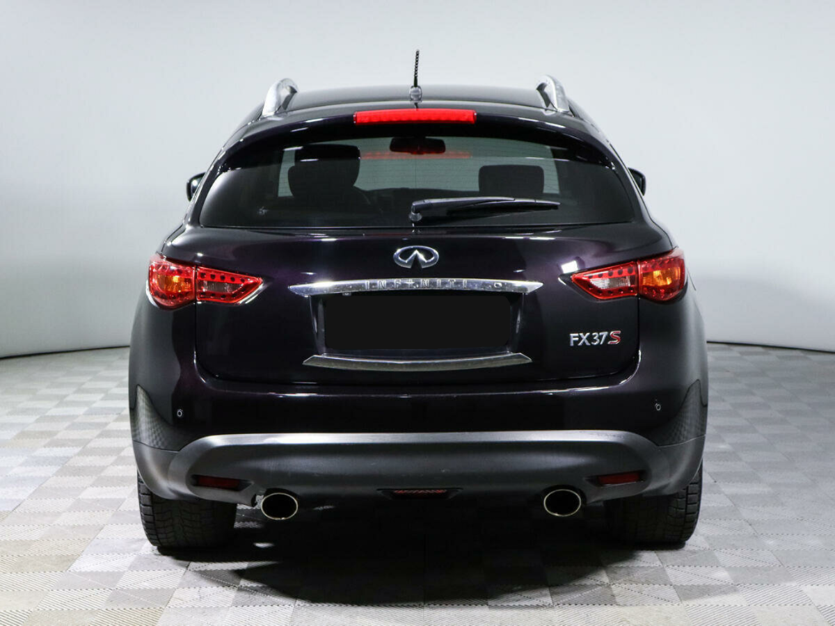 Infiniti FX37, 2011