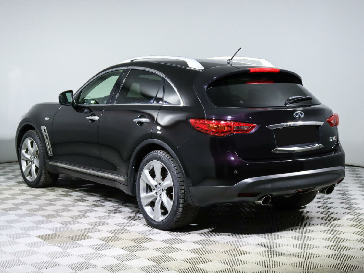 Infiniti FX37, 2011