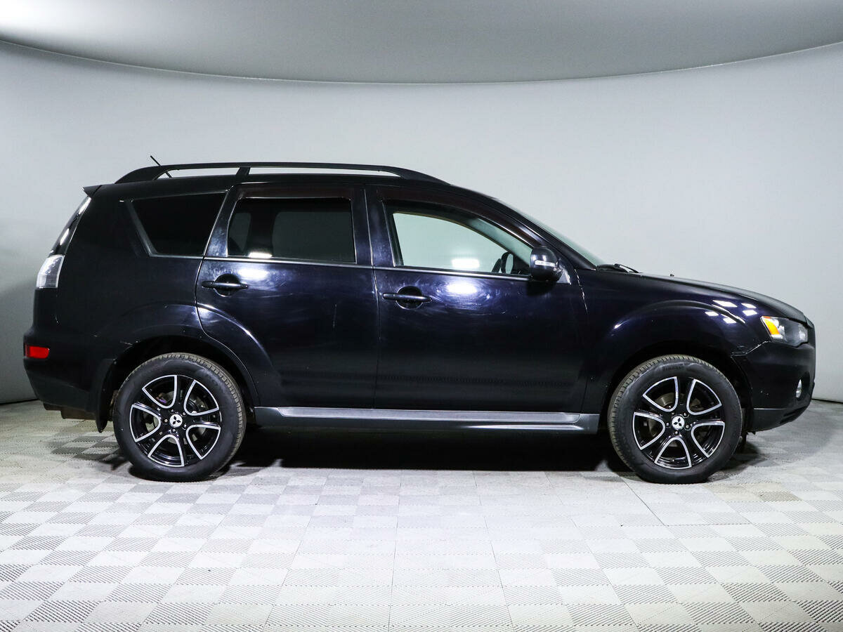 Mitsubishi Outlander, 2011