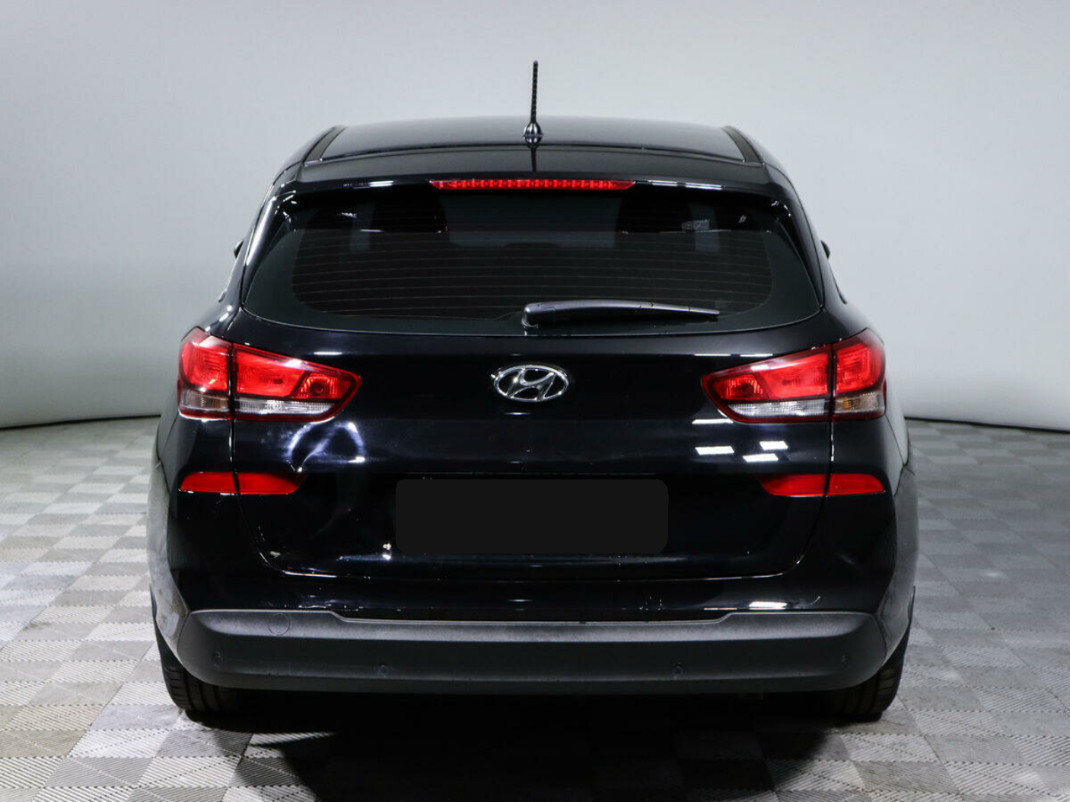Hyundai i30, 2022