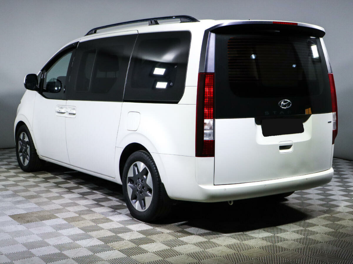 Hyundai Staria, 2021