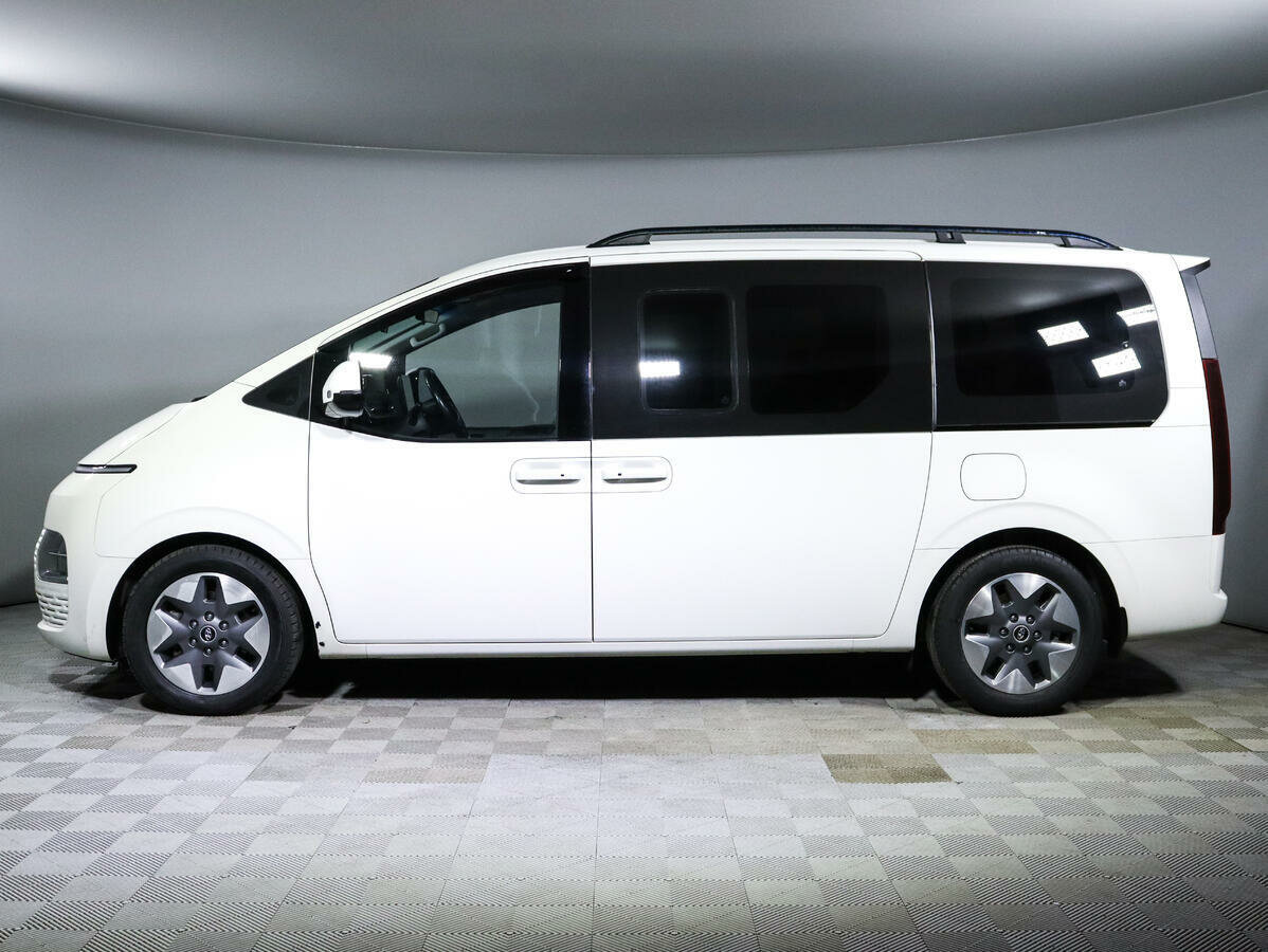 Hyundai Staria, 2021