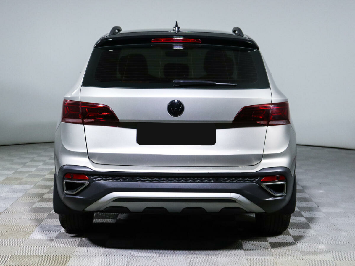 Volkswagen Taos, 2021