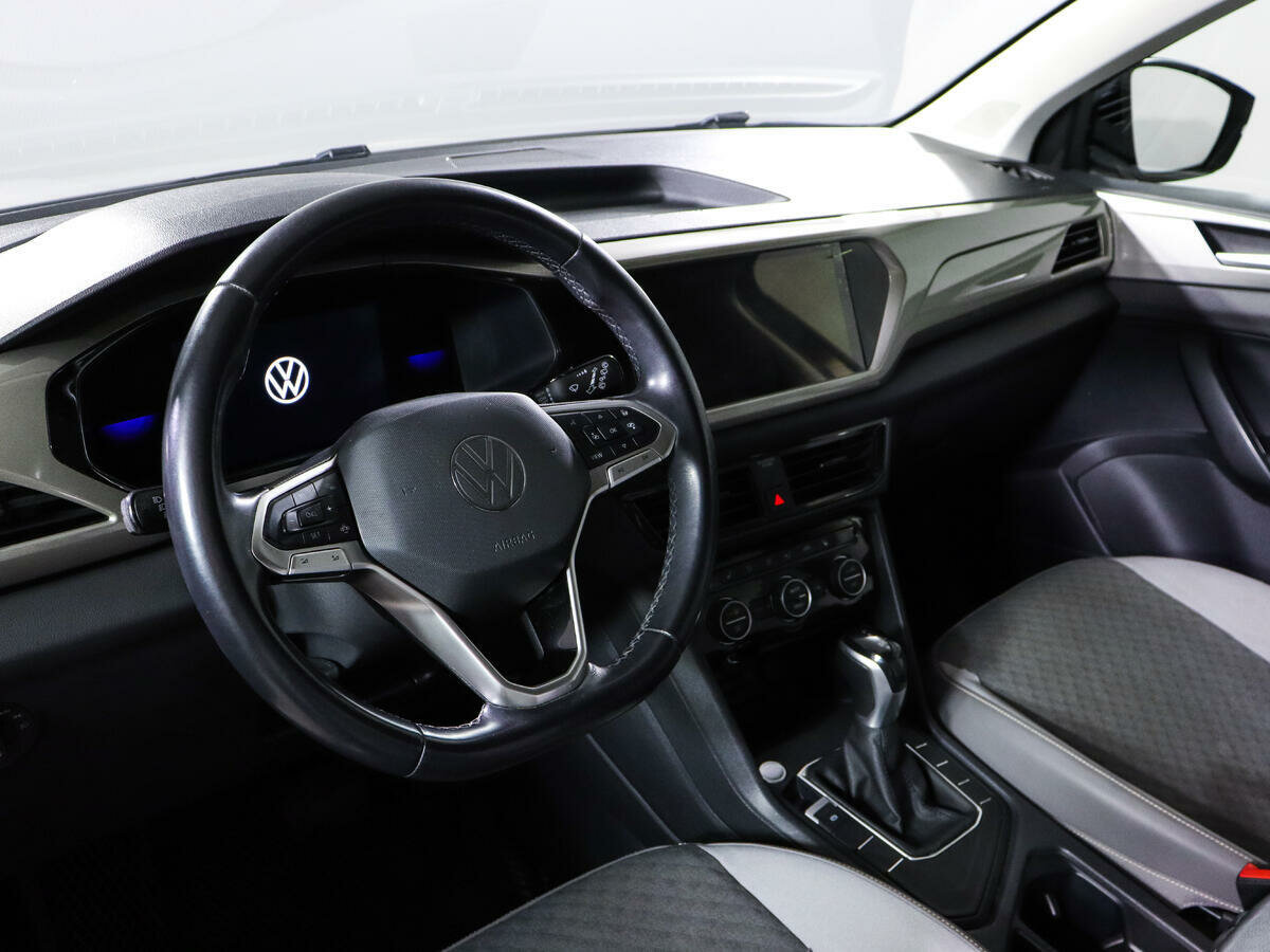 Volkswagen Taos, 2021