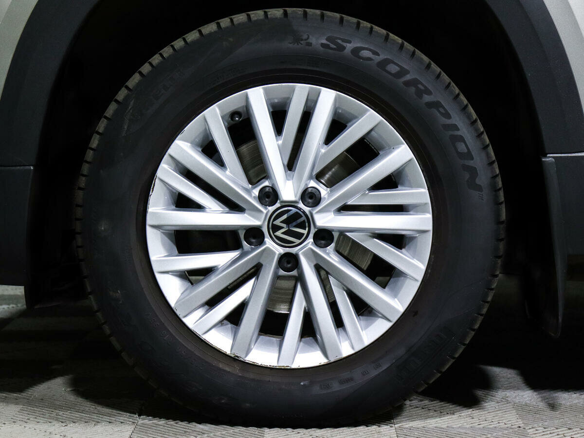 Volkswagen Taos, 2021