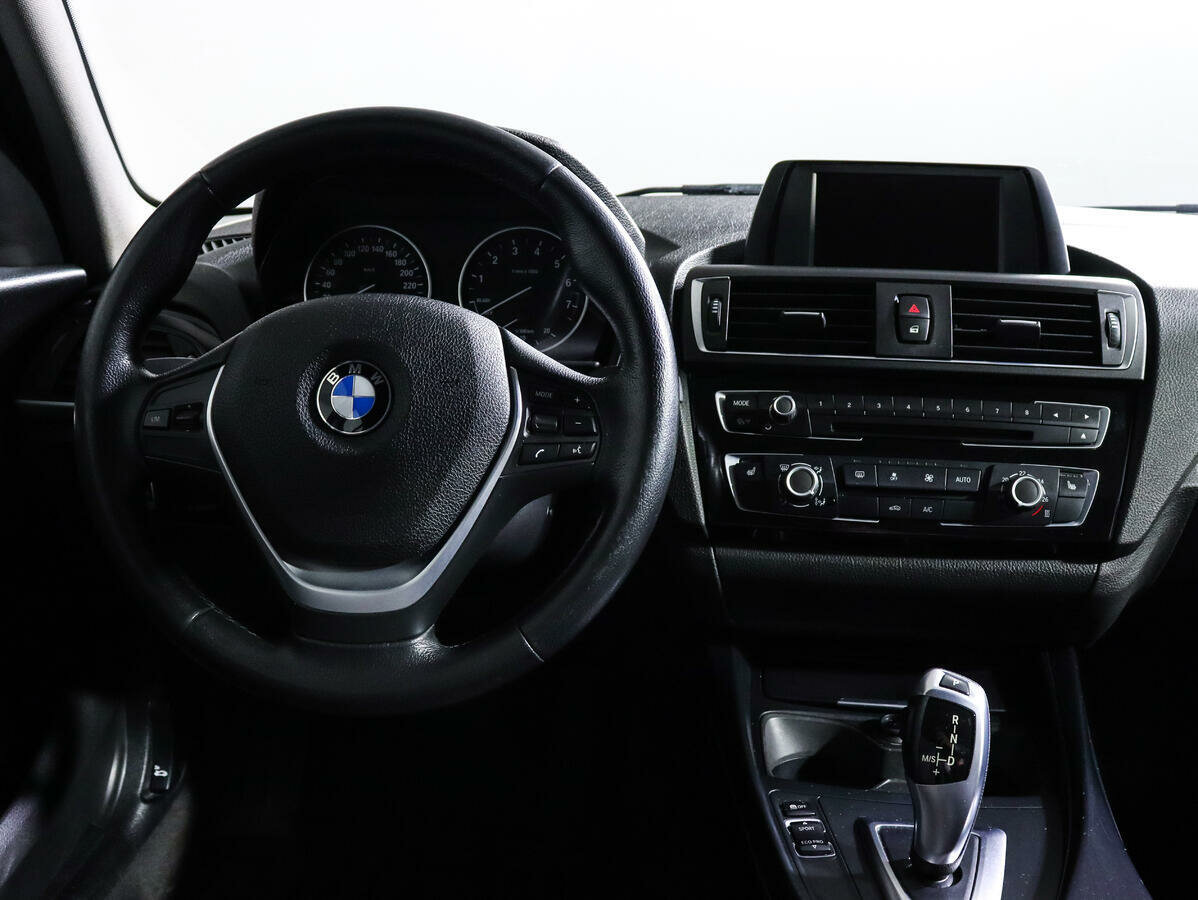 BMW 1 серии 118i, 2015