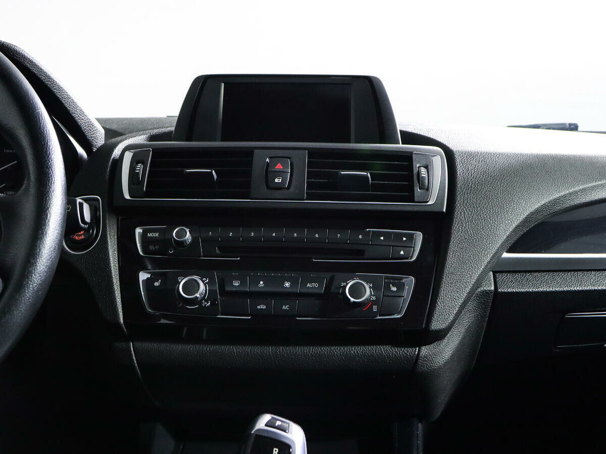 BMW 1 серии 118i, 2015