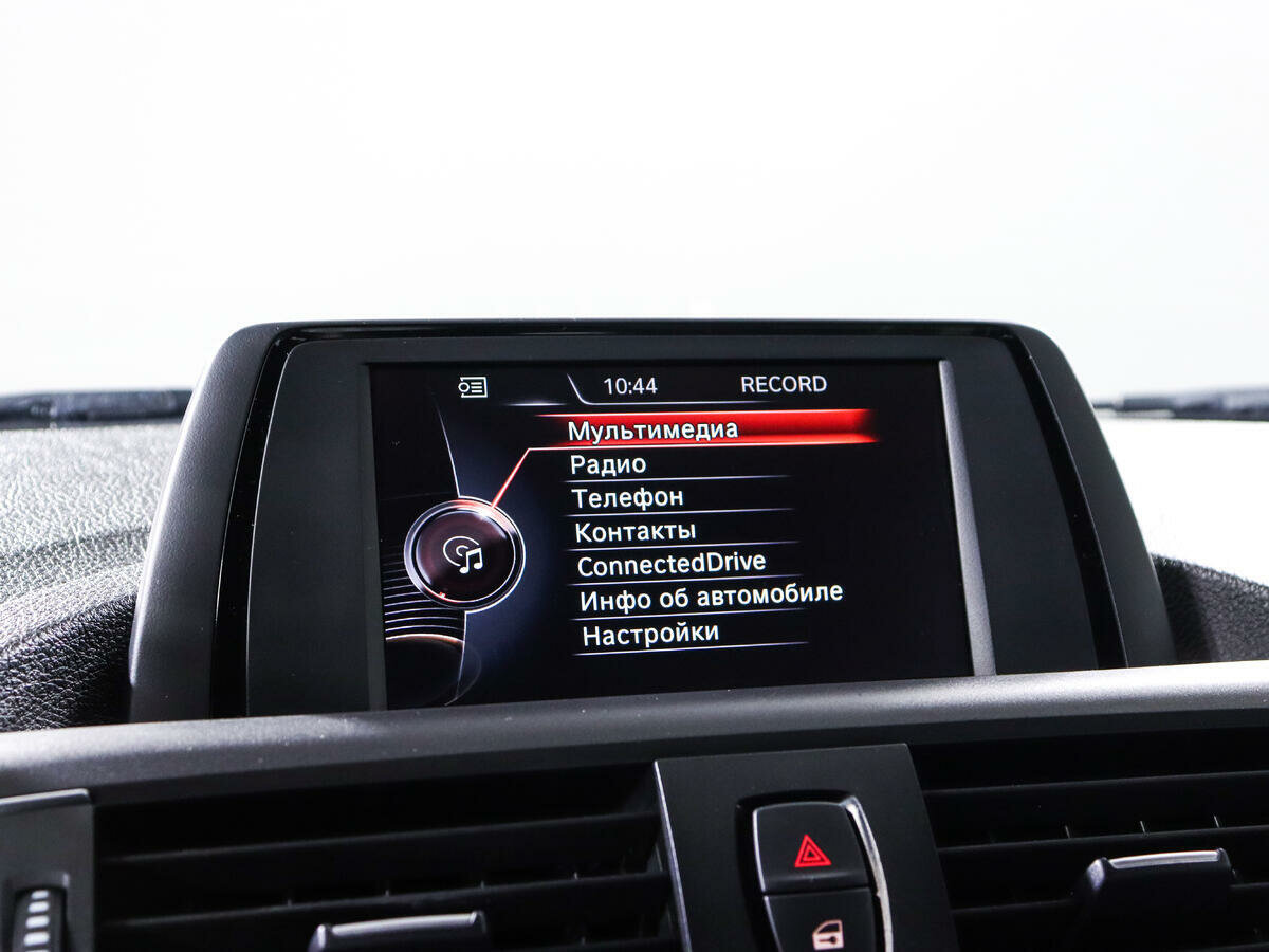 BMW 1 серии 118i, 2015