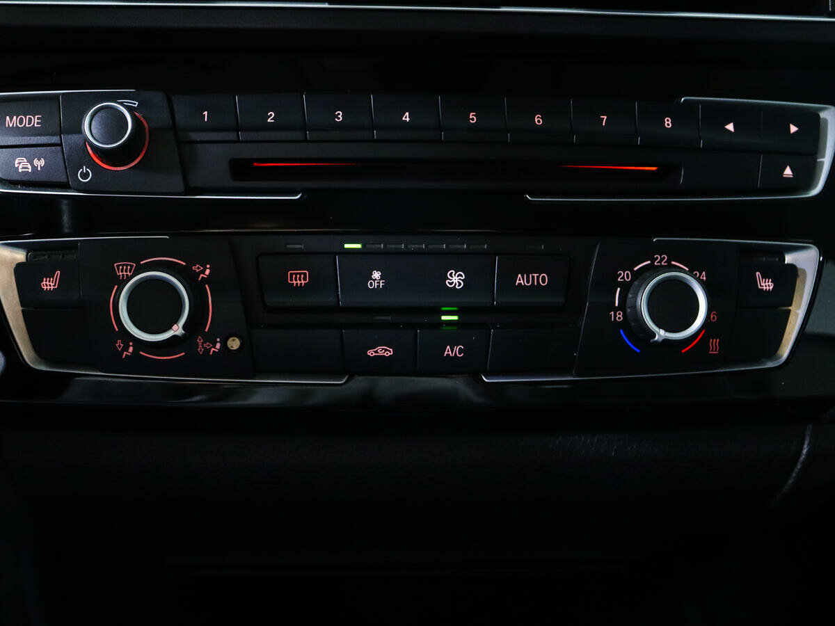 BMW 1 серии 118i, 2015