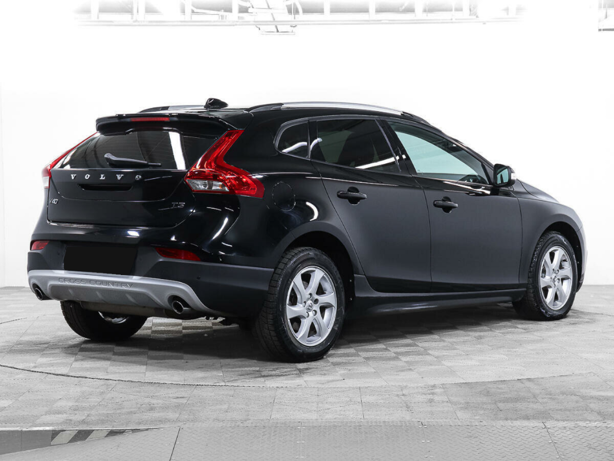 Volvo V40 Cross Country, 2017