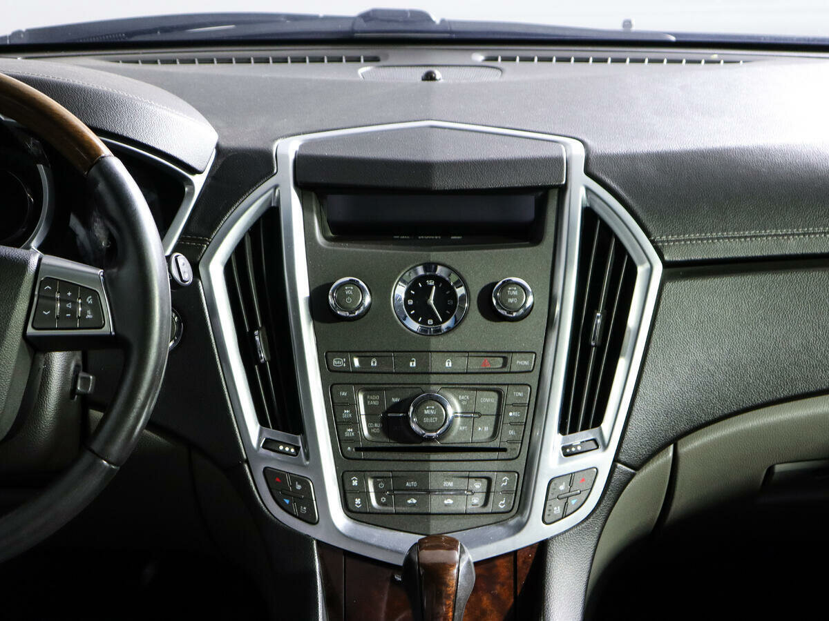 Cadillac SRX, 2011
