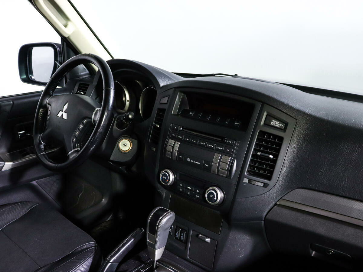 Mitsubishi Pajero, 2013