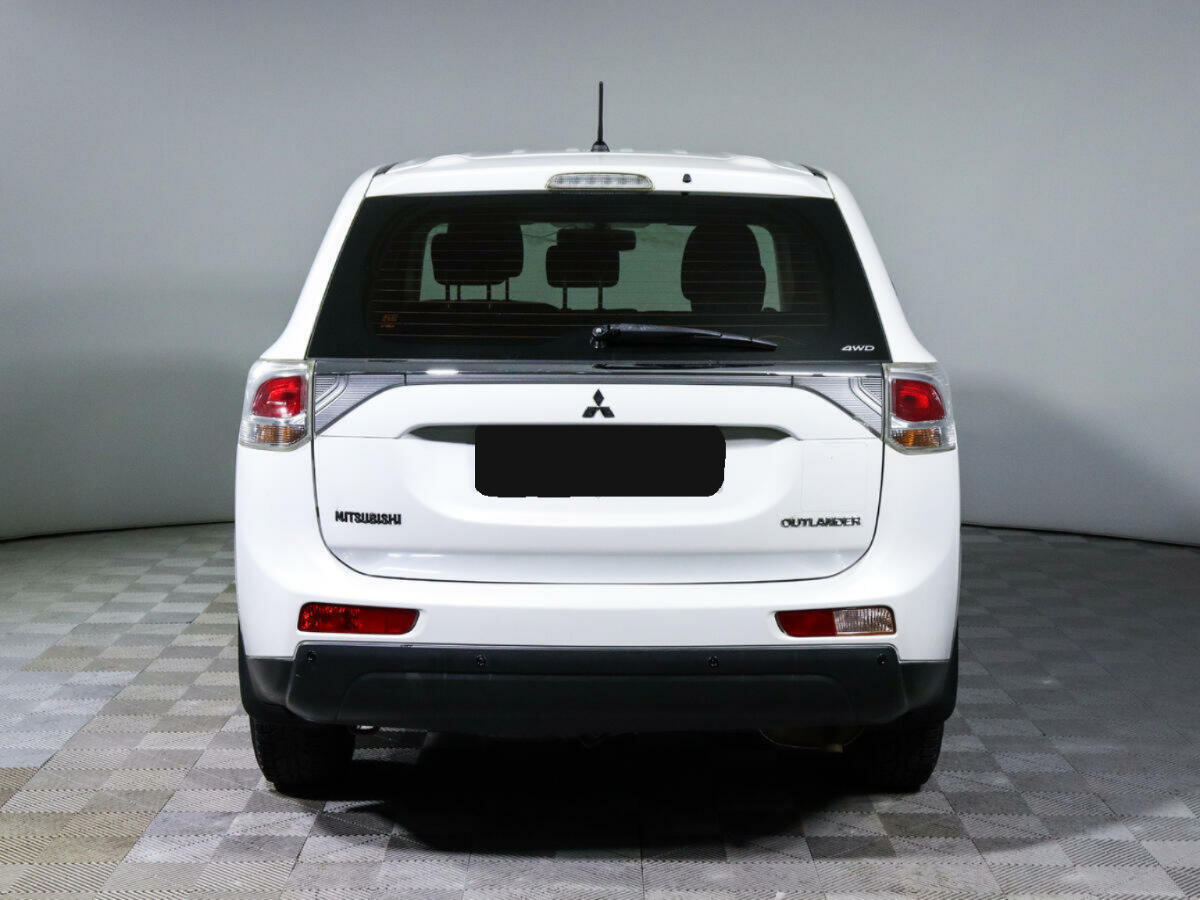 Mitsubishi Outlander, 2012
