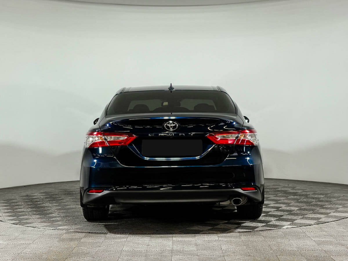 Toyota Camry, 2020
