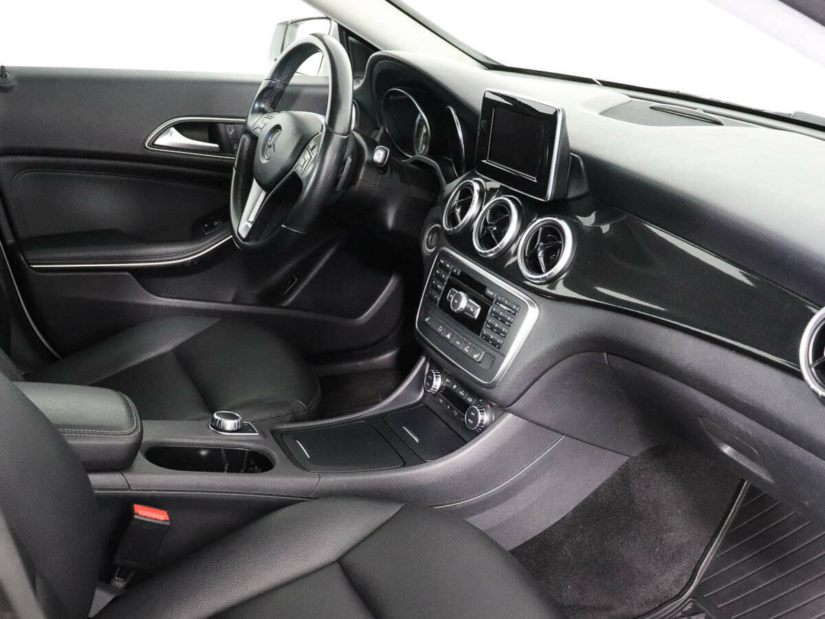 Mercedes-Benz CLA 200, 2014