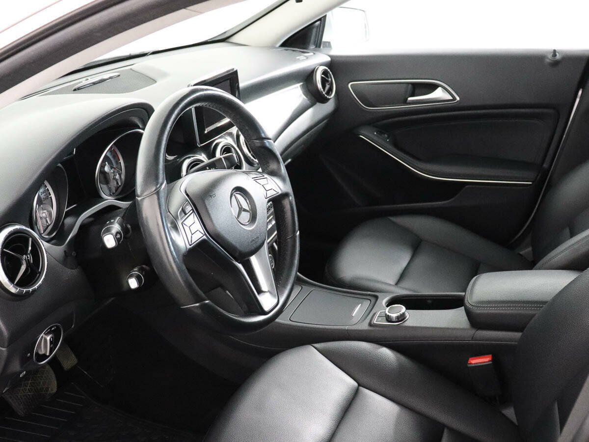 Mercedes-Benz CLA 200, 2014