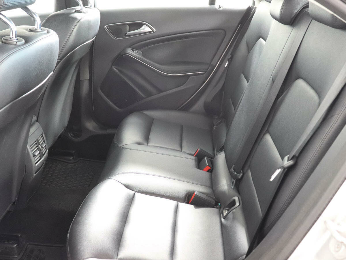 Mercedes-Benz CLA 200, 2014