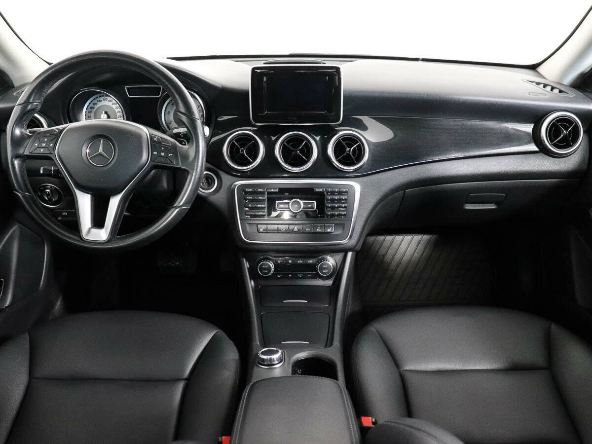 Mercedes-Benz CLA 200, 2014