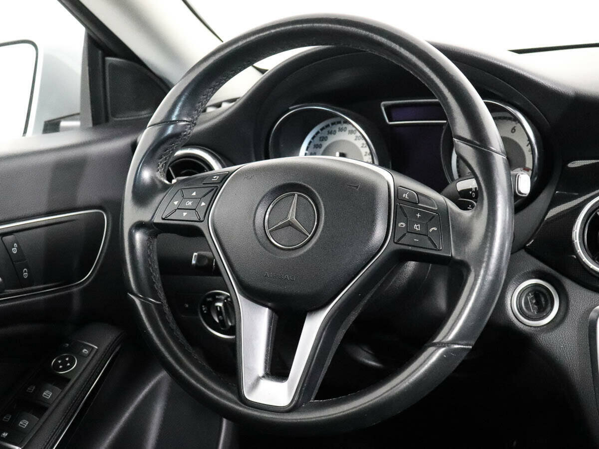 Mercedes-Benz CLA 200, 2014