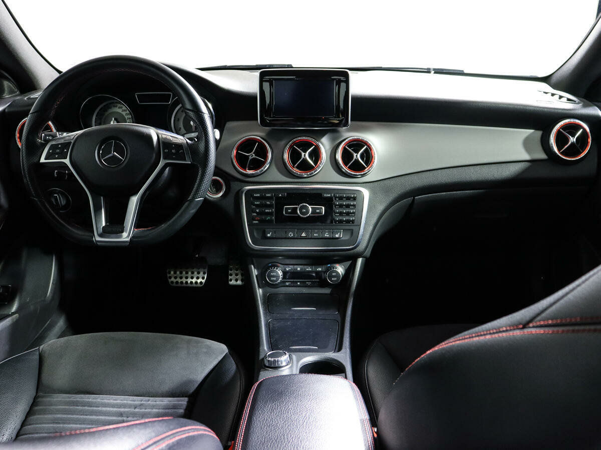 Mercedes-Benz CLA 200, 2014