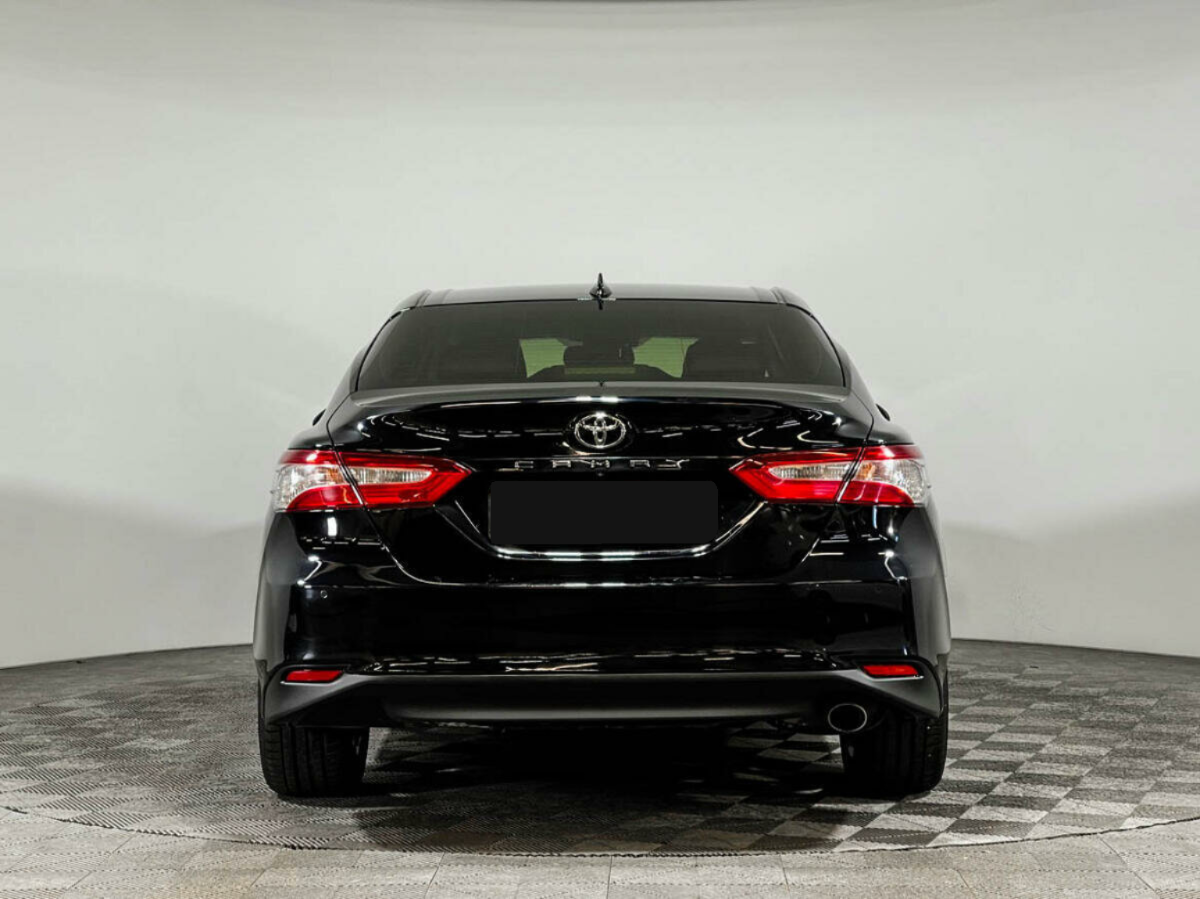Toyota Camry, 2020