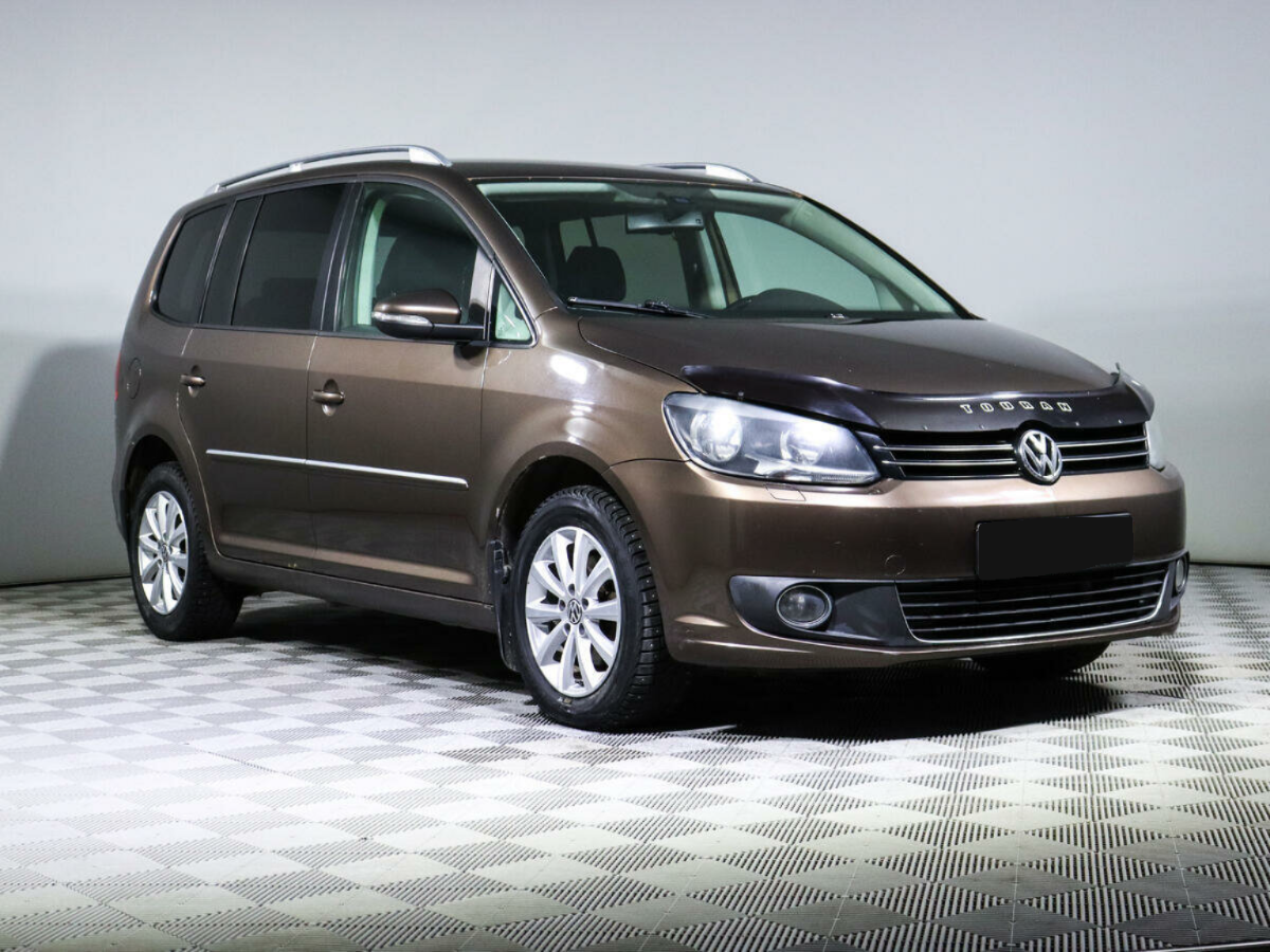 Volkswagen Touran, 2011