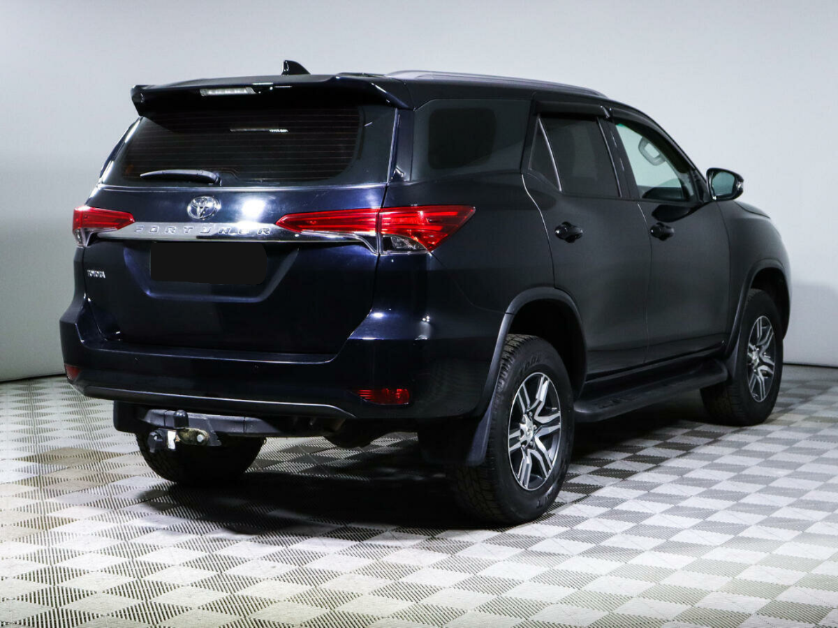 Toyota Fortuner, 2018