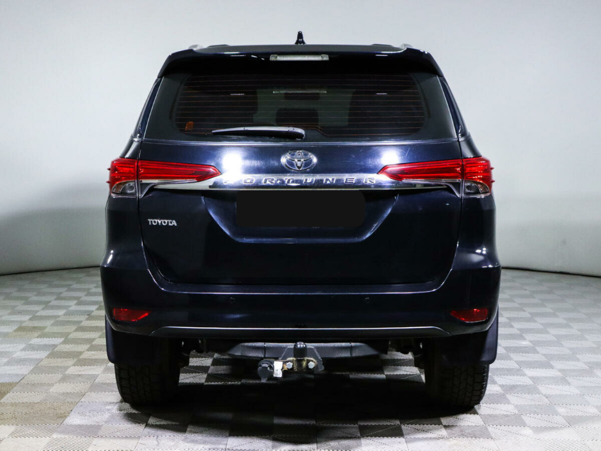 Toyota Fortuner, 2018
