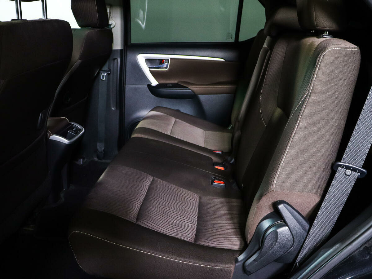 Toyota Fortuner, 2018