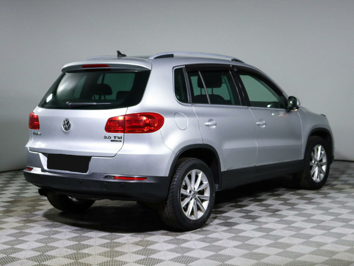Volkswagen Tiguan, 2011
