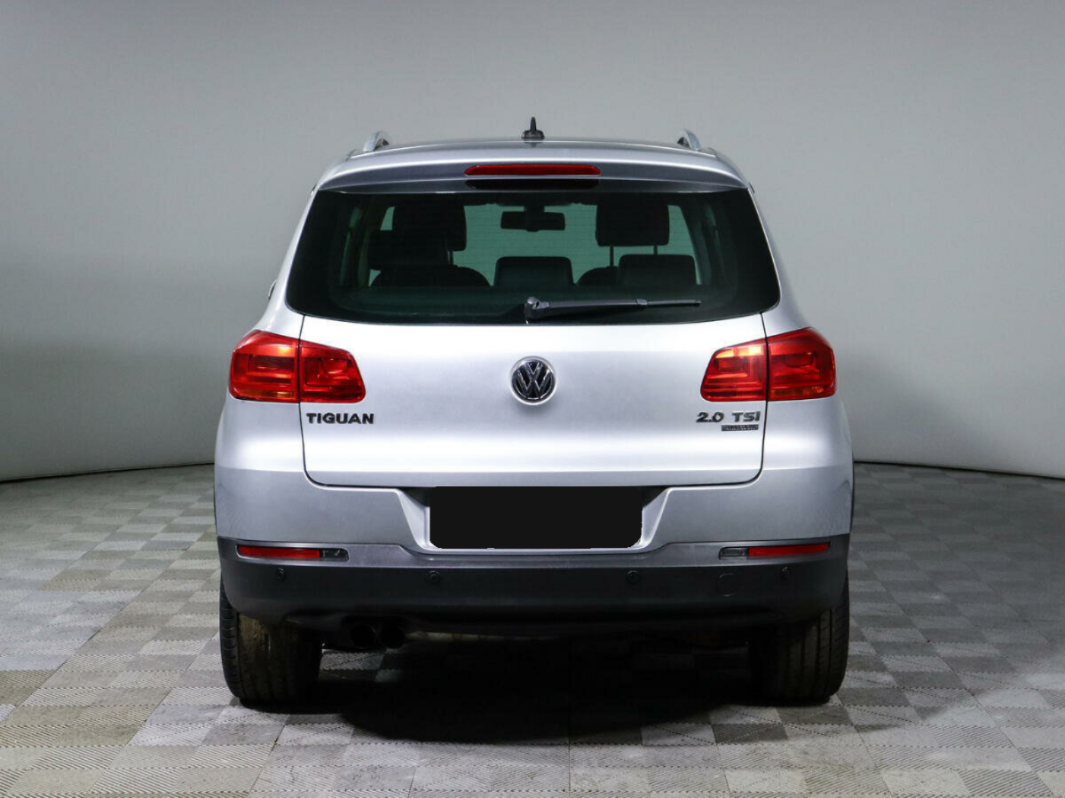 Volkswagen Tiguan, 2011