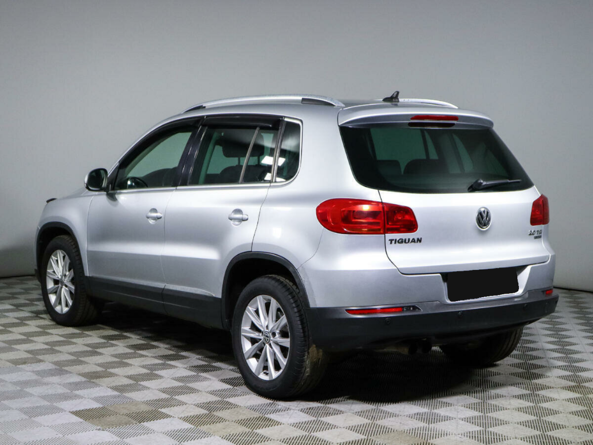 Volkswagen Tiguan, 2011