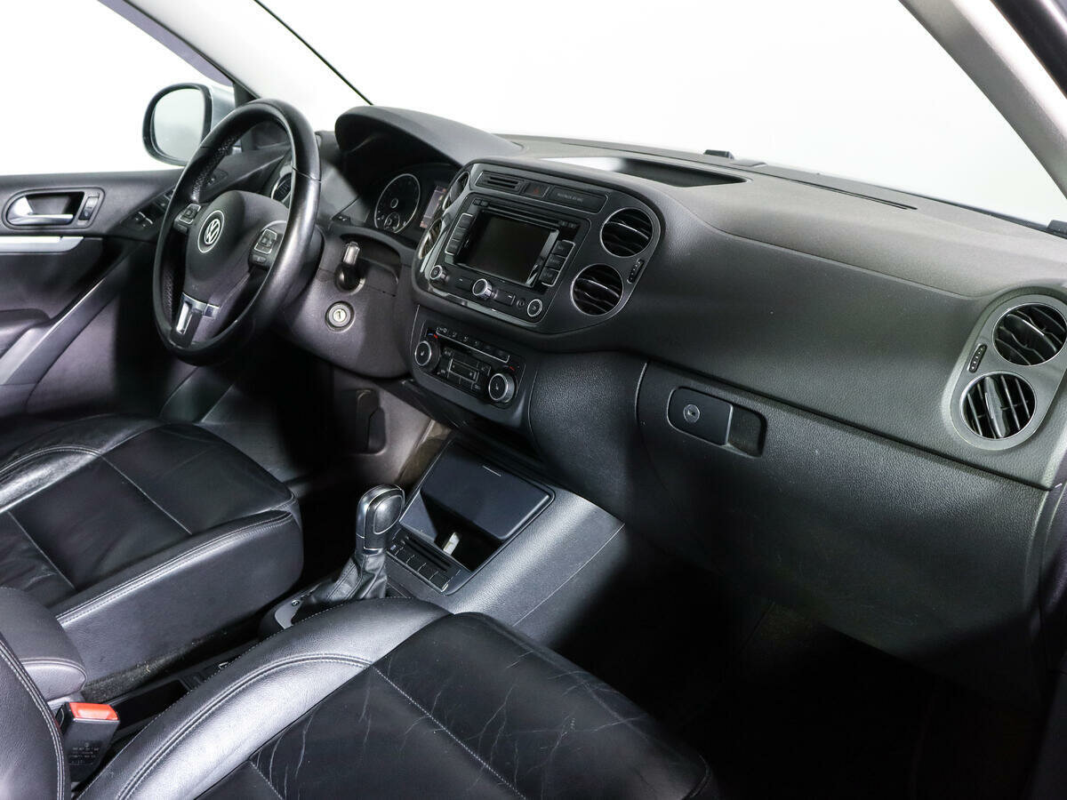 Volkswagen Tiguan, 2011