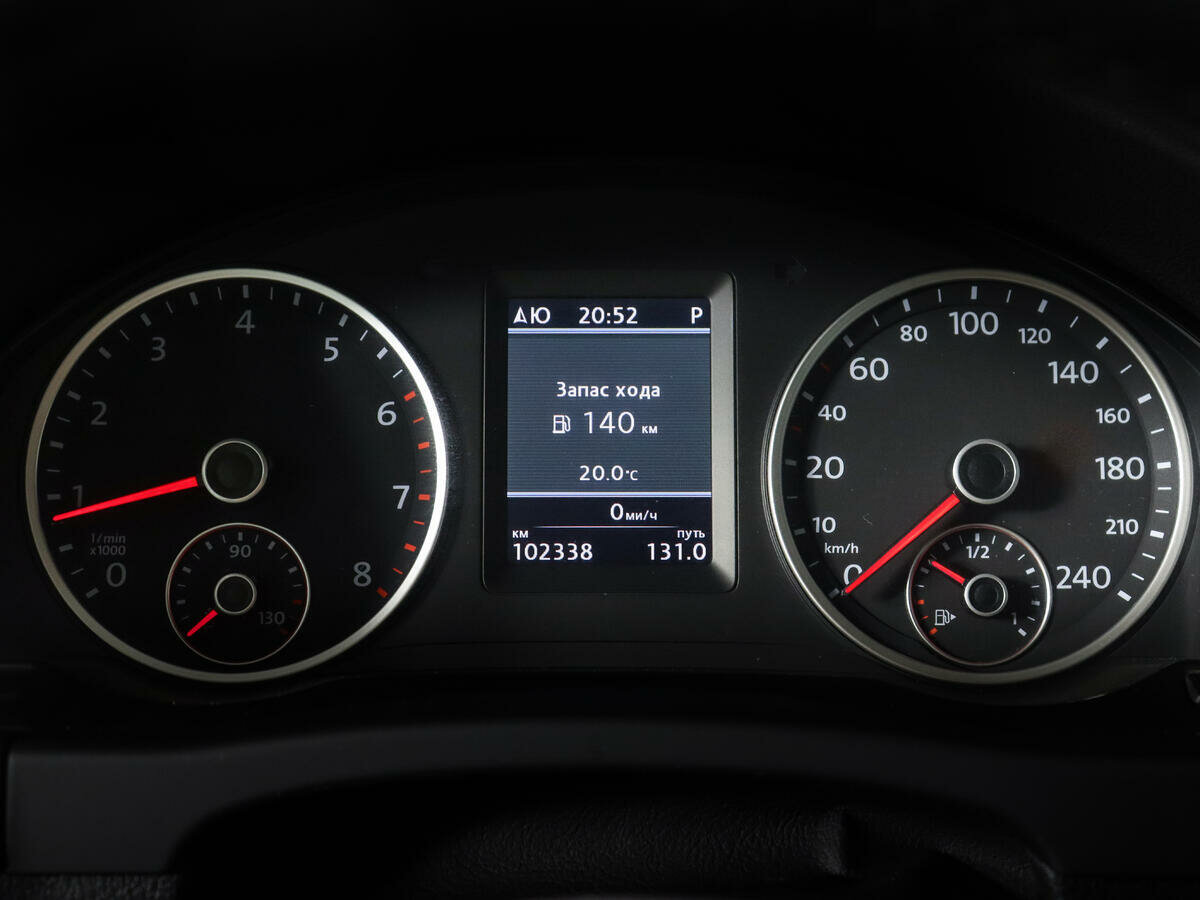 Volkswagen Tiguan, 2011