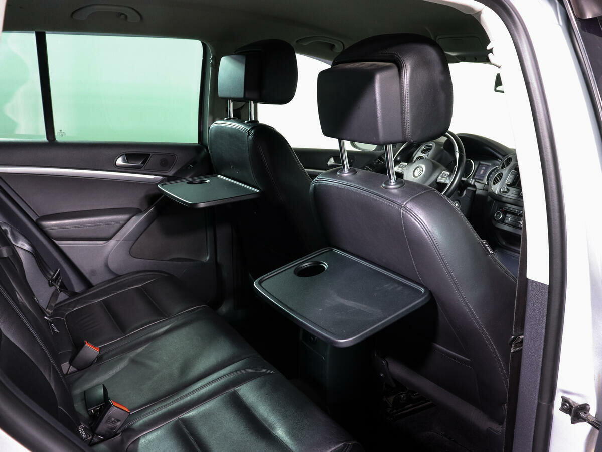 Volkswagen Tiguan, 2011