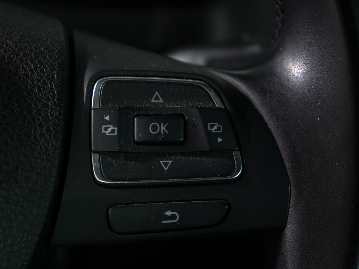 Volkswagen Tiguan, 2011