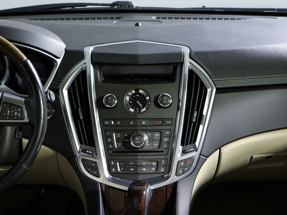Cadillac SRX, 2011