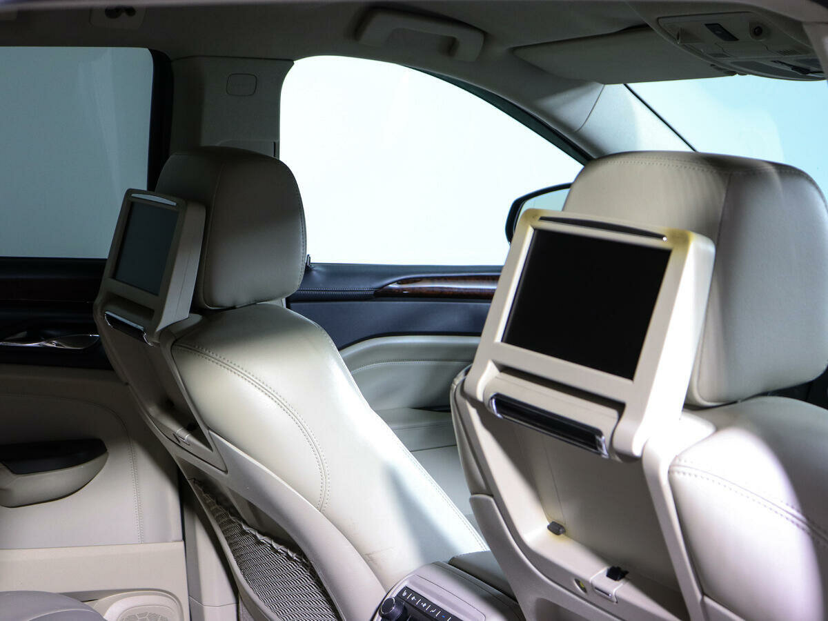 Cadillac SRX, 2011