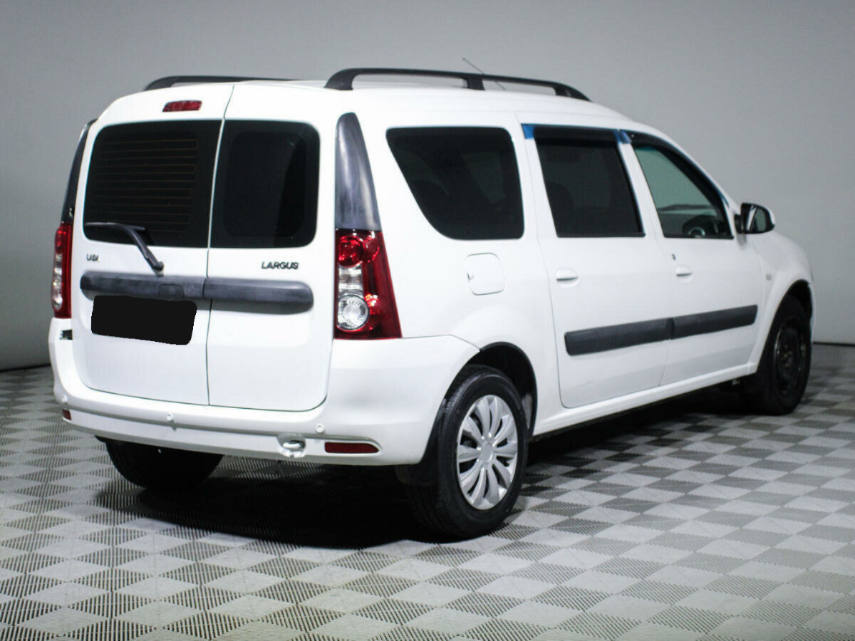 Lada (ВАЗ) Largus, 2017