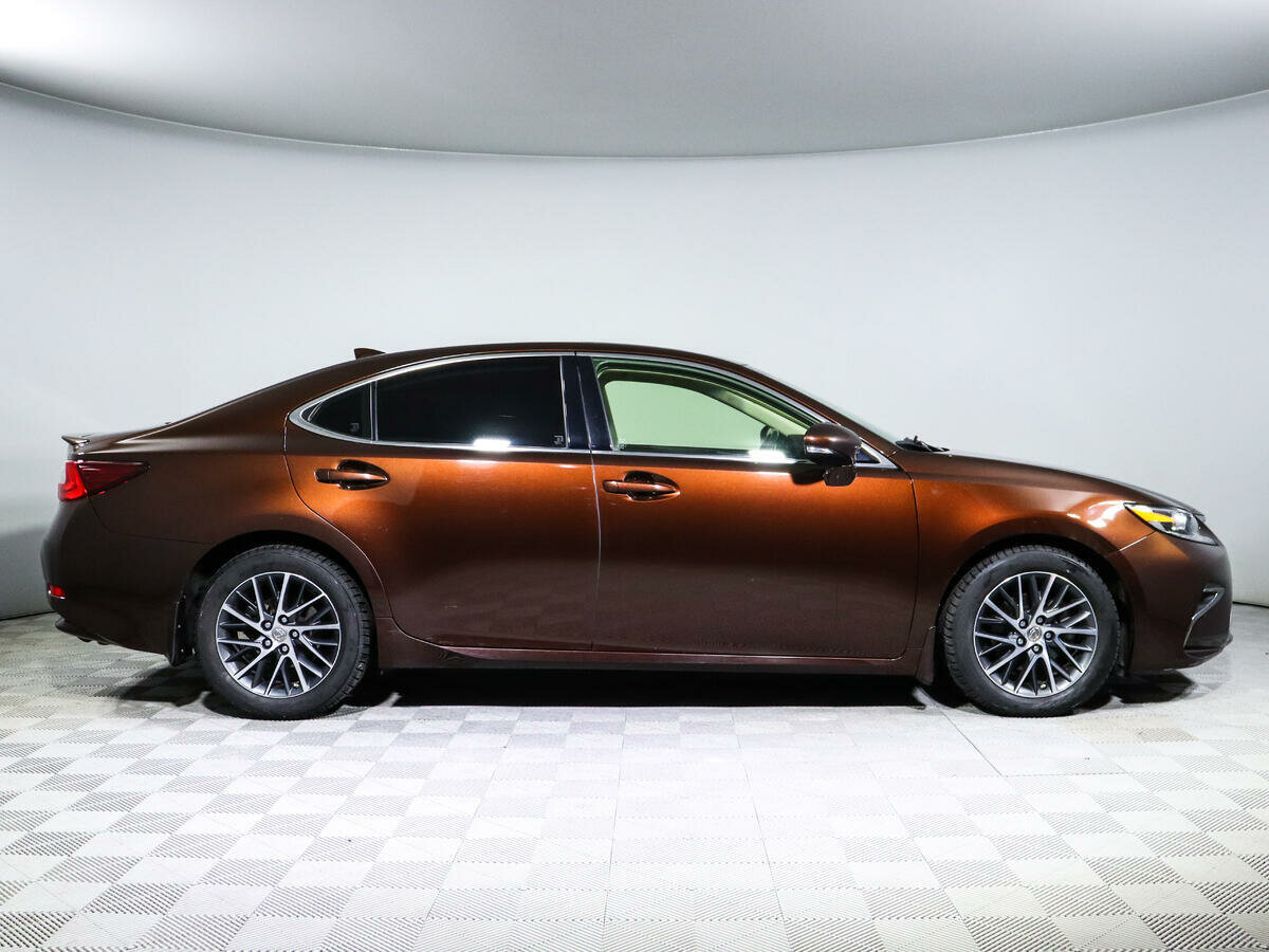 Lexus ES 200, 2017