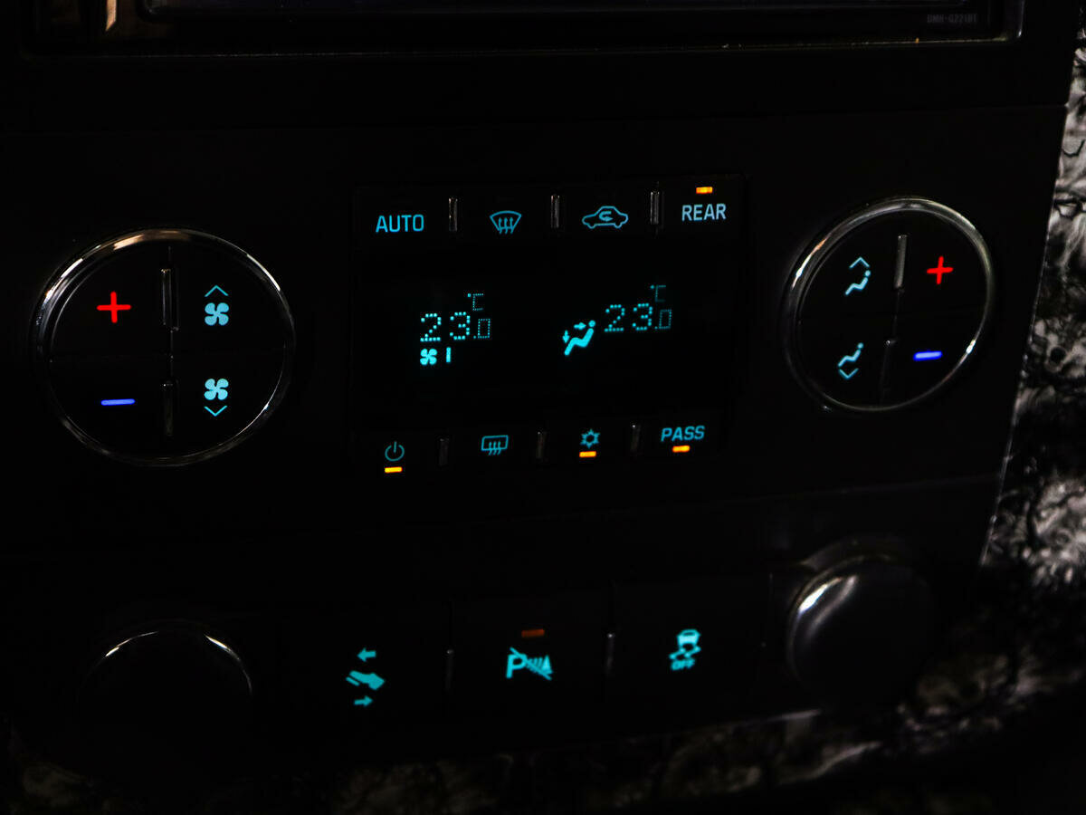 Chevrolet Tahoe 6AT, 2013