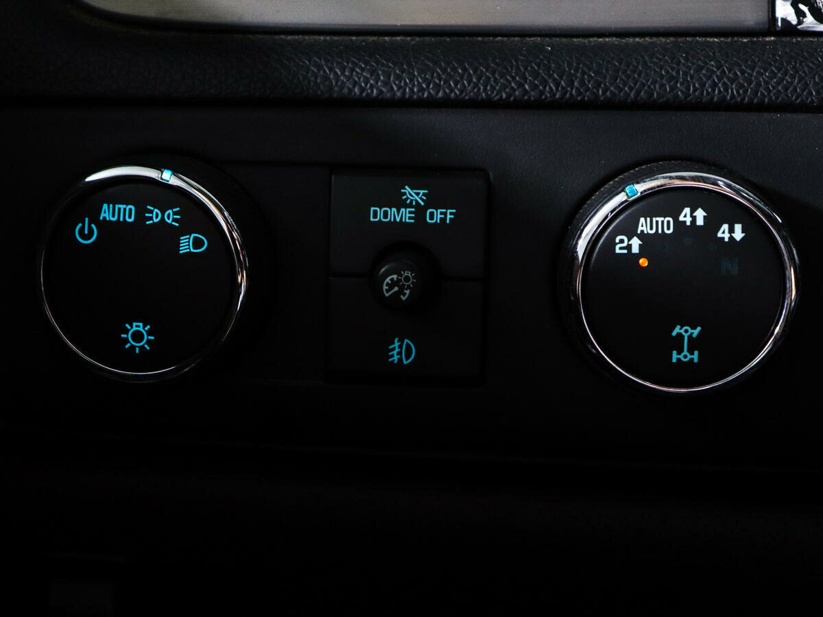 Chevrolet Tahoe 6AT, 2013