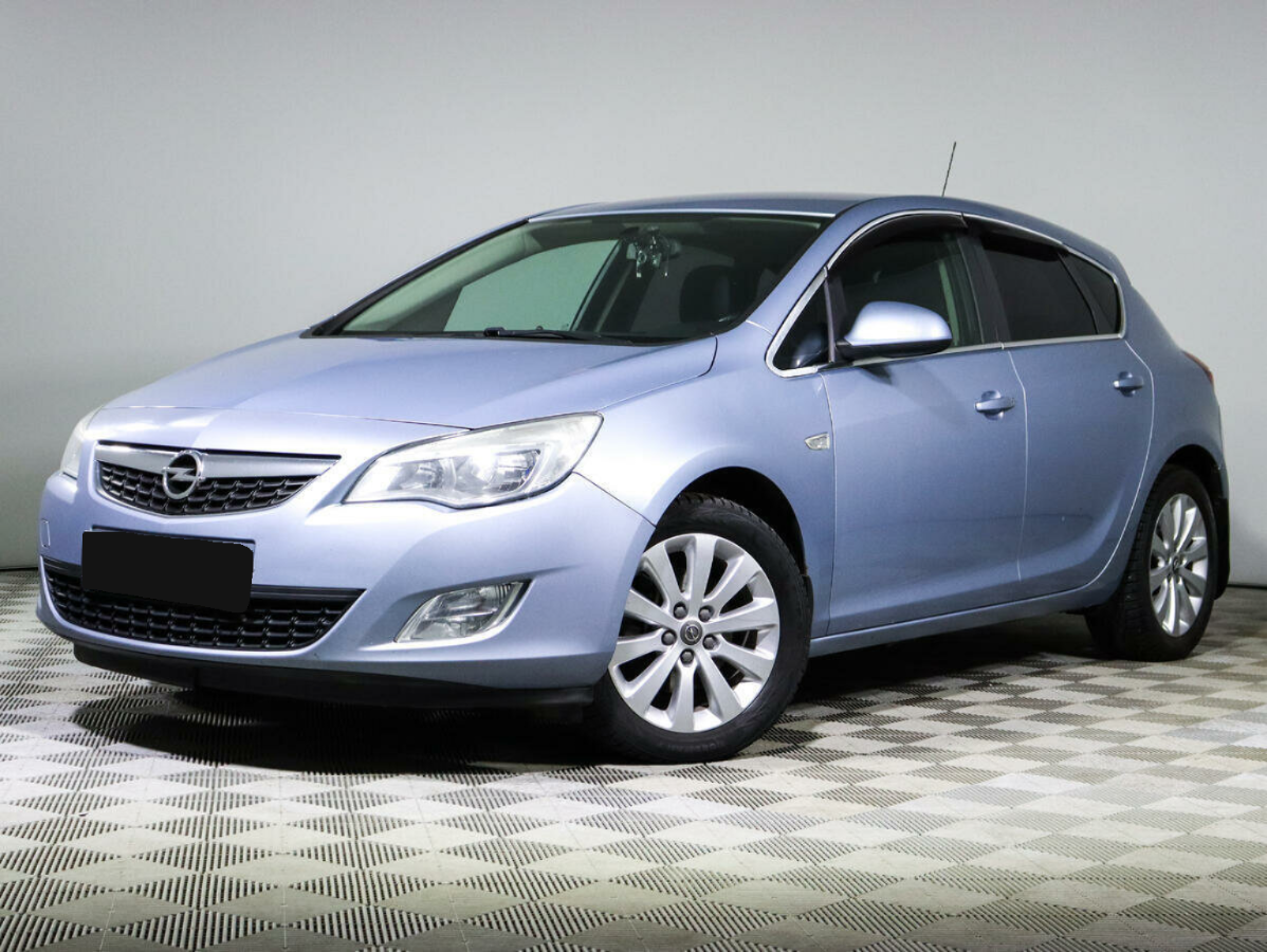 Opel Astra, 2011