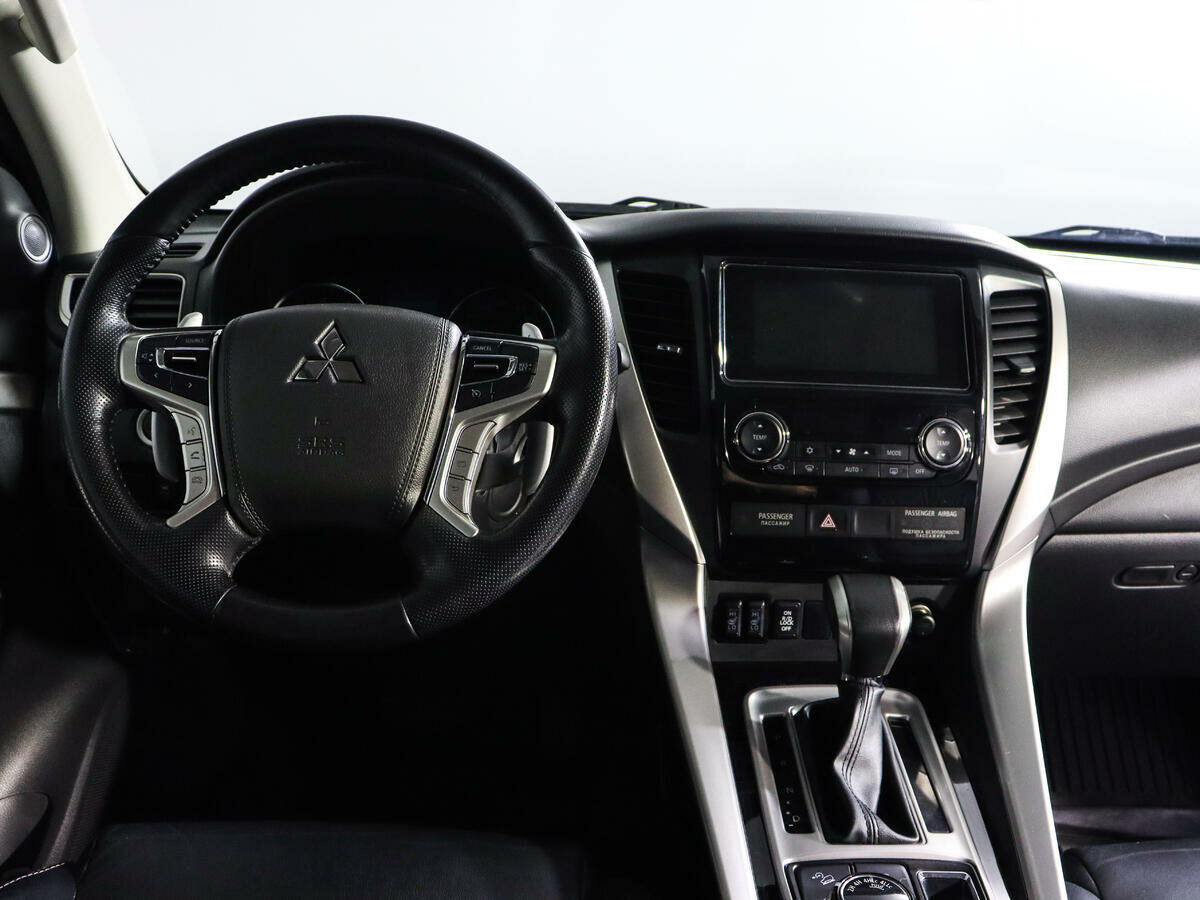 Mitsubishi Pajero Sport, 2017