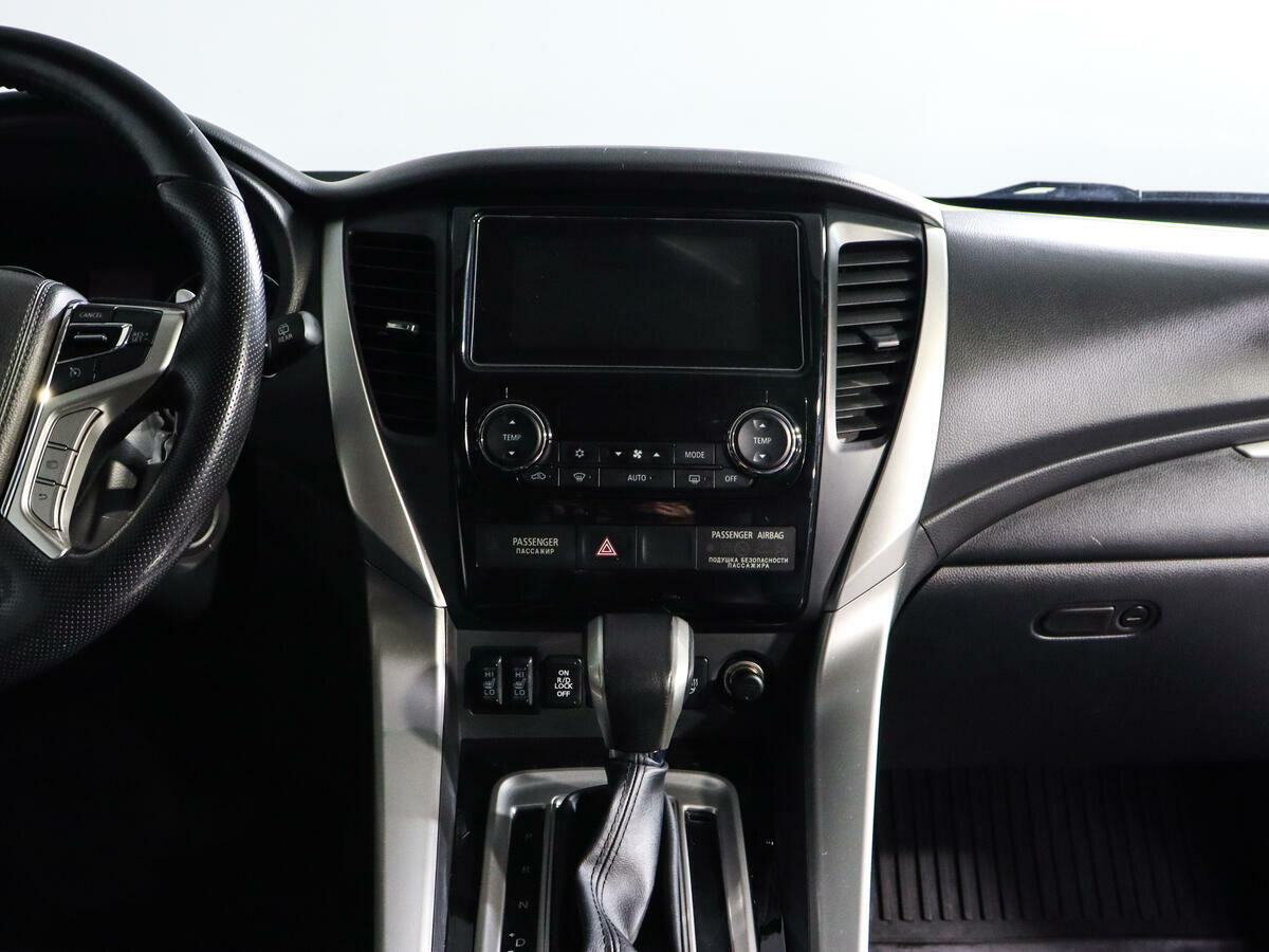 Mitsubishi Pajero Sport, 2017